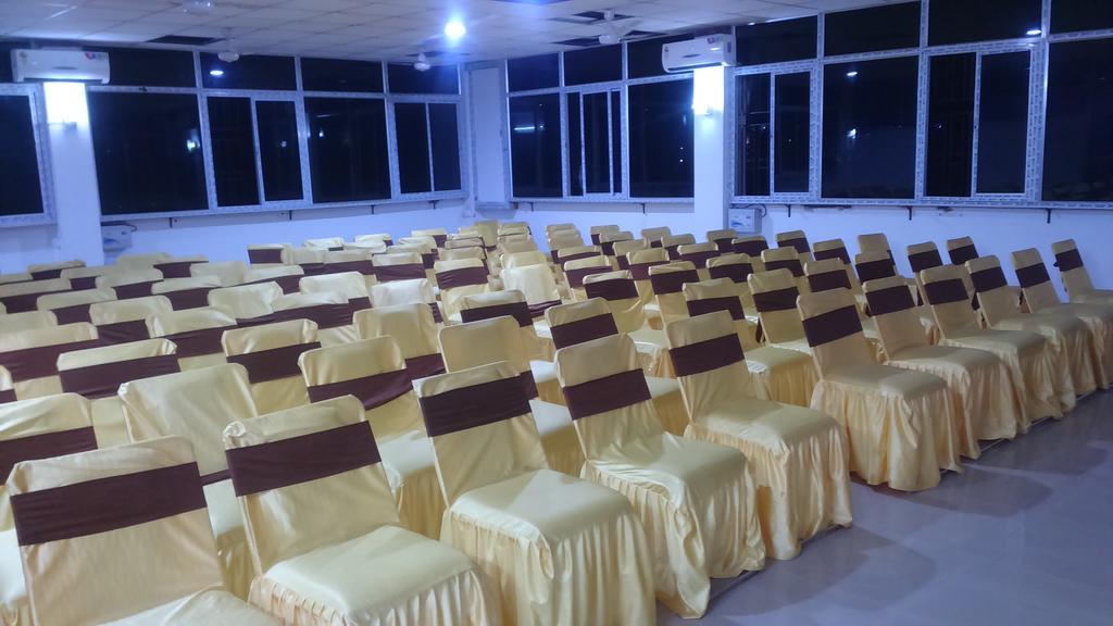 Hotel Parshuram Γουβαχάτι Εξωτερικό φωτογραφία