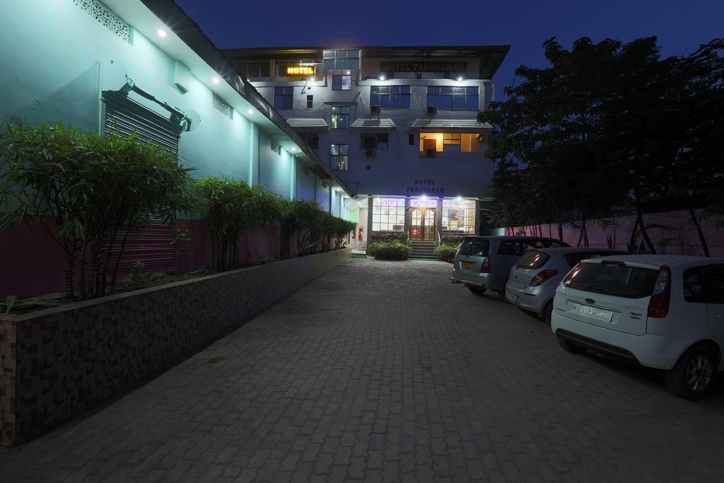 Hotel Parshuram Γουβαχάτι Εξωτερικό φωτογραφία