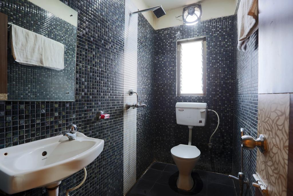 Hotel Parshuram Γουβαχάτι Εξωτερικό φωτογραφία